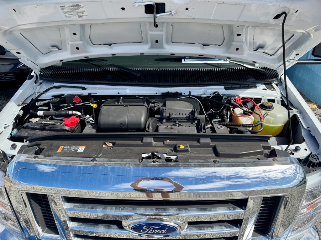 2021 Ford E-450